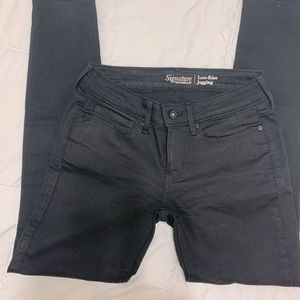 Levi Straus size 4 27/32 never worn cute black